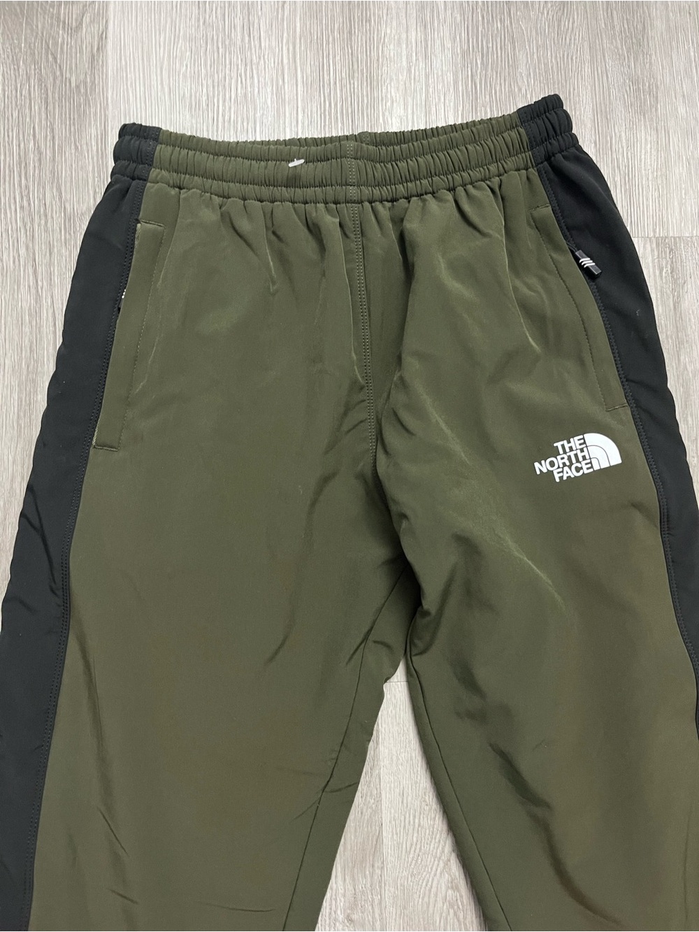 259–The North Face Olive Green Fleece Joggers with Black Drawcord